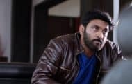 అజయ్ ముఖ్యపాత్రలో 