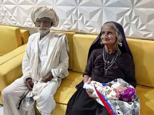 Vizagvision 70 ఏళ్ల వయసులో పండంటి బిడ్డకు జన్మనిచ్చిన వృద్ధురాలు..