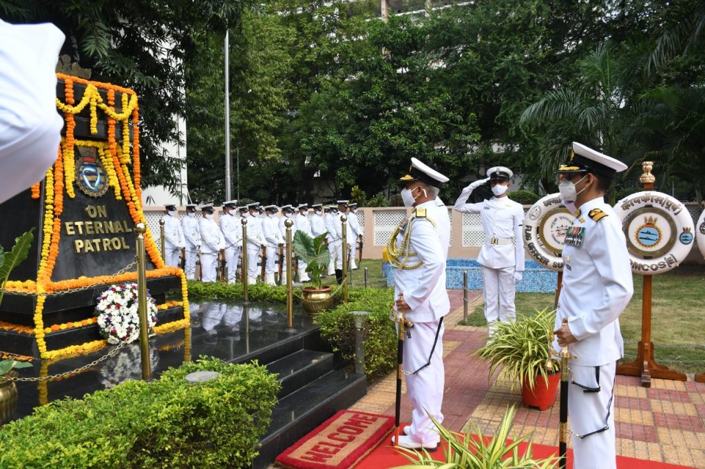 Vizagvision Tributes Paid to the Submariners at Visakhapatnam