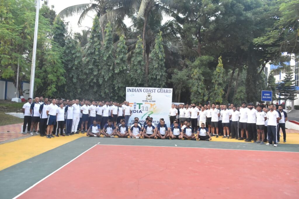 Vizagvision COAST GUARD CONDUCTS WALKATHON - FIT INDIA FREEDOM RUN 3.0   To commemorate the celebration of the Fit India Freedom Run 3.0, Coast Guard District Headquarters No.6 (AP) conducted a walkathon from CGDHQ-6 to Scindia Junction and back on 30 Oct 22. The event was flagged off by Deputy Inspector General Yoginder Dhaka, TM, Commander Coast Guard District Headquarters No. 6. Coast Guard personnel including Officers, men and civilians participated in the Campaign.   The participants carried placards and banners displaying the spirit of unity and the importance of fitness in daily life. During the rally, emphasis was also given to the adoption of a safety culture and the need to strengthen the coastal security, safety of life and property at sea.