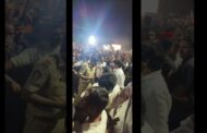 నడిరోడ్డు పైన పడుకొని నిరసన తెలియజేస్తున్న పవన్ కళ్యాణ్ #ytshorts #shots #vizagvision