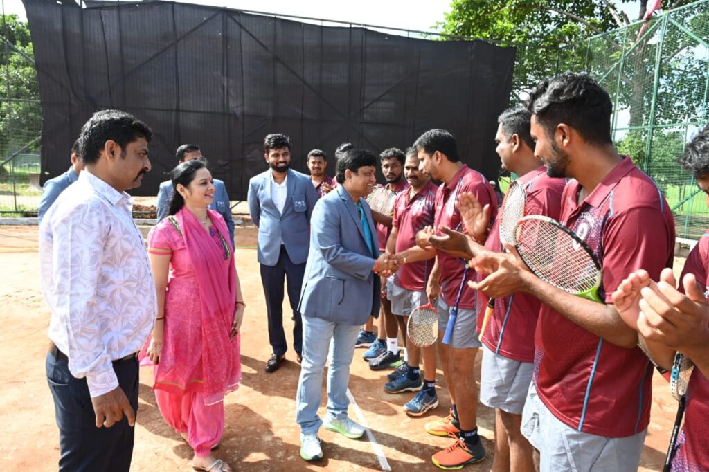Visakhapatnam Vizagvision: *60TH ALL INDIA RAILWAY BALL BADMINTON CHAMPIONSHIP BEGINS* 60th All India Railway Ball Badminton Championship commenced today. Divisional Railway Manager Shri Lalit Bohra inaugurated the Championship in august presence of President ECoRWWO-Waltair Smt Jyotsna Bohra which will be conducted till 22nd August-2025  by East Coast Railway Sports Association- Waltair. The inaugural function was witnessed by ADRM (Operations) Shri Manoj Kumar Sahoo, ADRM (Infra) Shri  E. Santharam, Shri M Haranath  Sports Officer, Treasurer Shri Jusuf Kabir Ansari, Assistant Sports Officers Shri Sh. Patil & Shri Sahu, General Secretary Smt. N. Usha, and representatives of recognized unions and other distinguished guests were also present. Seven teams from various railways viz. East Coast Railway, Southern Railway, Integral Coach Factory, South Central Railway, South Western Railway, Western Railway and South Eastern Railway are taking part in this grand event.                 Today the matches played under Round Robin League. 1.	ICF - SCR - 35-25, 35-20 win - ICF2.	ECOR - WR - 30-35, 19-35 win - WR3.	SR - SWR - 35-26, 35-20 win - SR4.	SER - SWR - 20-35, 35-32, 27-35 win - SWR5.	SR - SCR - 35-27, 29-35, 35-18 win - SR6.	ICF - WR - 35-27, 35-23 win - ICF7.	ECOR - SER - 35-33, 29-35, 32-35 win - SER8.	SR - WR - 35-41, 35-28 win - SRK. Saandeepके संदीपSr. Divisional Commercial Manager, वरिष्ठ मंडल वाणिज्य प्रबंधक