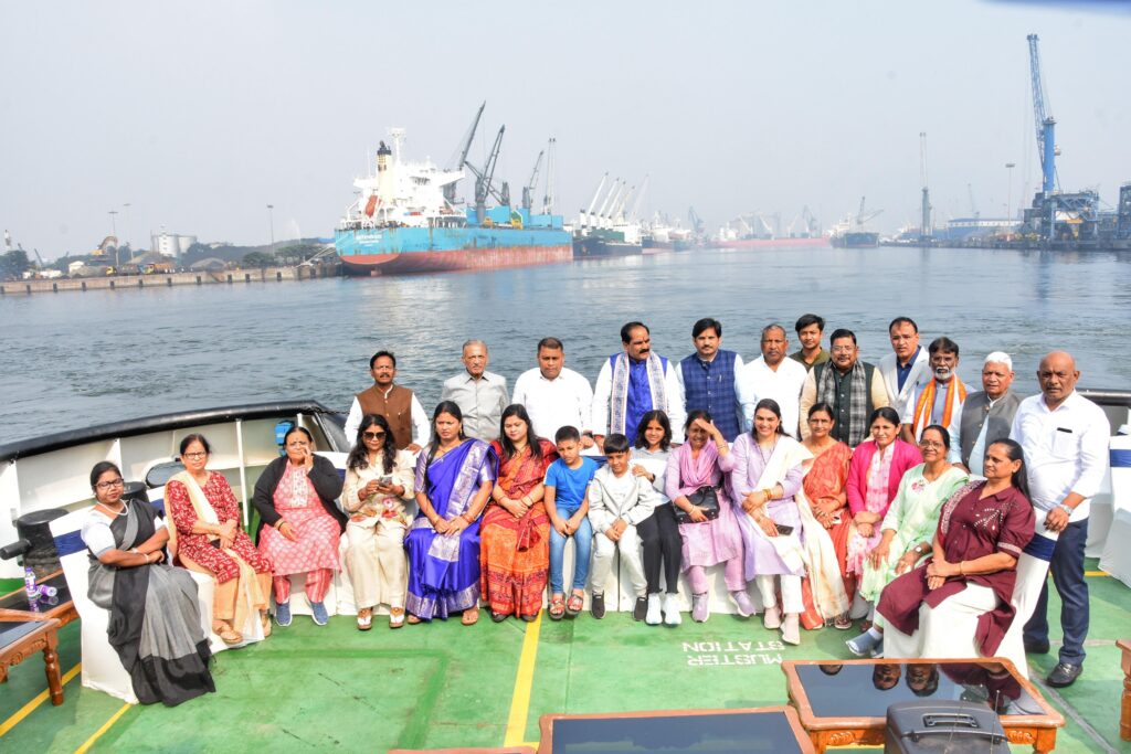 విద్యుత్ ఛార్జీలు తగ్గించారు ఎన్నికల హామీని చంద్రబాబు నిలబెట్టుకున్నారు విశాఖ టిడిపి అధ్యక్షులు